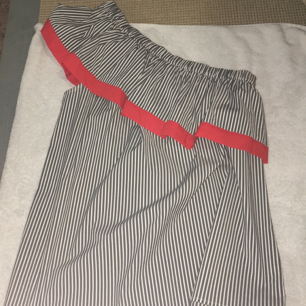 Vince Camuto one shoulder top with ruffle.